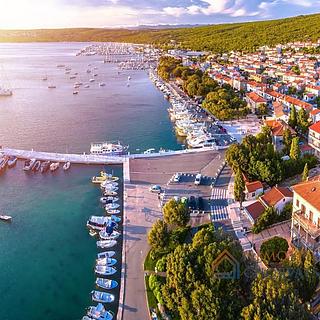 Prodej rodinného domu, 250m²