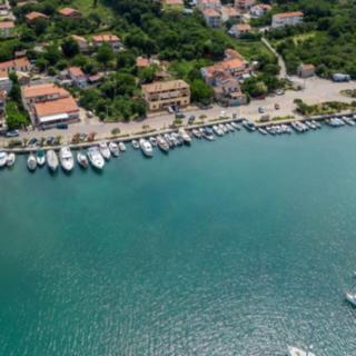 Prodej stavební parcely, 2806m²