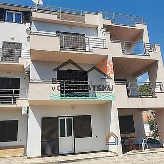 Prodej rodinného domu, 611m²