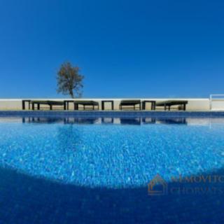 Prodej rodinného domu, 265m²