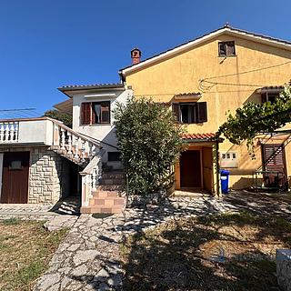 Prodej rodinného domu, 170m²