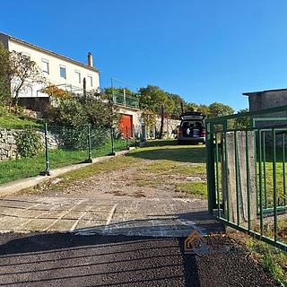 Prodej rodinného domu, 200m&sup2;