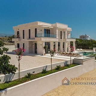 Prodej rodinného domu, 350m²