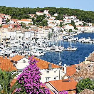 Prodej rodinného domu, 300m²