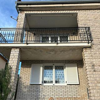 Prodej rodinného domu, 220m²