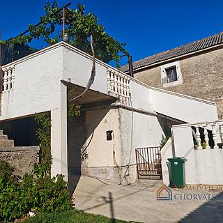 Prodej rodinného domu, 184m²