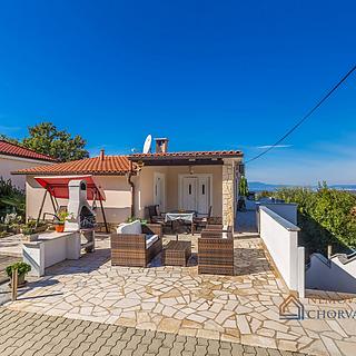 Prodej rodinného domu, 150m²