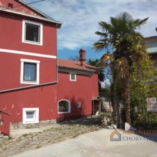 Prodej rodinného domu, 400m²