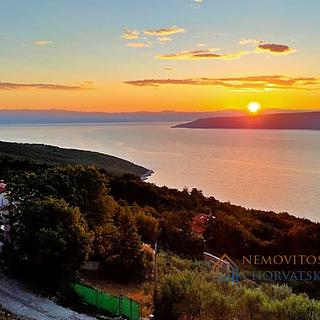 Prodej rodinného domu, 350m²