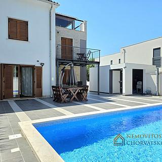 Prodej rodinného domu, 138m²