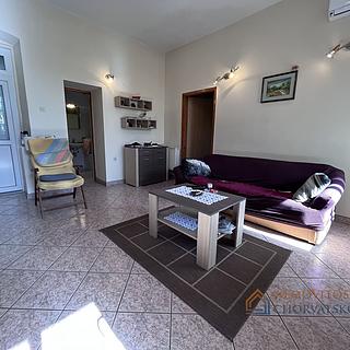 Prodej rodinného domu, 180m²