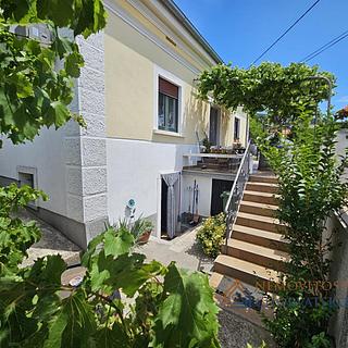 Prodej rodinného domu, 155m²