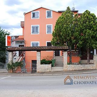 Prodej rodinného domu, 625m²