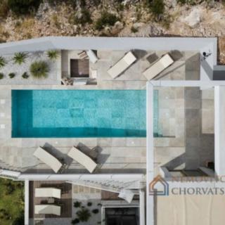 Prodej rodinného domu, 290m²