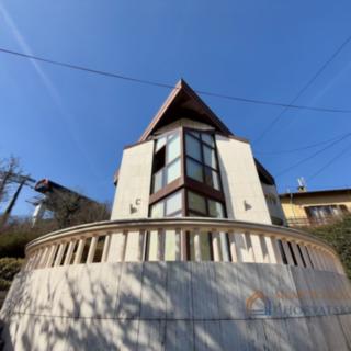 Prodej rodinného domu, 334m²