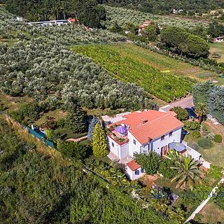 Prodej rodinného domu, 240m²