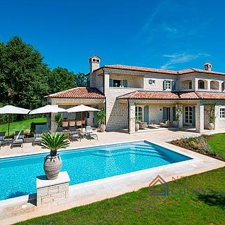 Prodej rodinného domu, 372m&sup2;