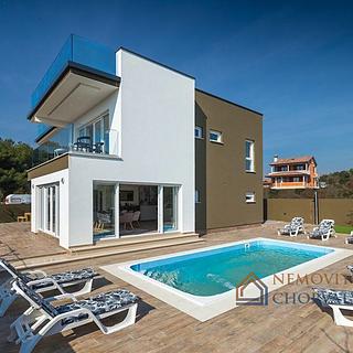 Prodej rodinného domu, 300m²