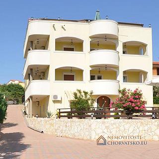 Prodej rodinného domu, 420m²