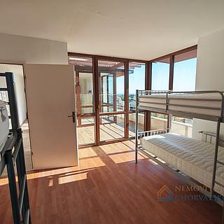 Prodej rodinného domu, 283m²