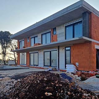 Prodej rodinného domu, 227m²