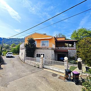 Prodej rodinného domu, 280m²