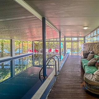 Prodej rodinného domu, 400m²