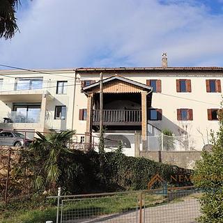 Prodej rodinného domu, 375m²