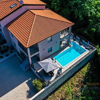 Prodej rodinného domu, 160m²