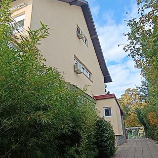 Prodej rodinného domu, 616m²