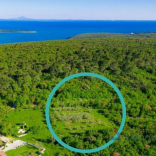 Prodej stavební parcely 2 422 m² v Chorvatsku