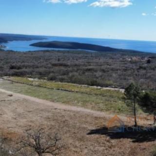 Prodej stavební parcely, 7600m²