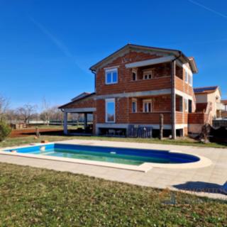 Prodej rodinného domu, 172m²