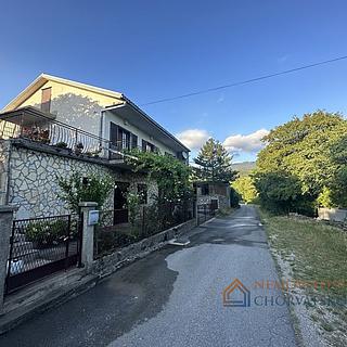 Prodej rodinného domu, 200m²