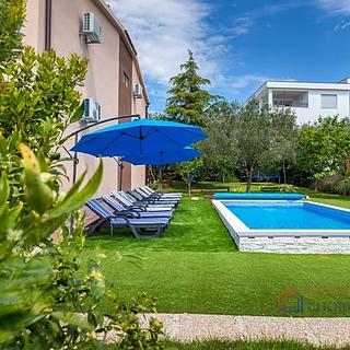 Prodej rodinného domu, 163m²