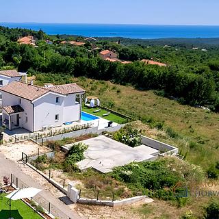 Prodej stavební parcely, 607m²