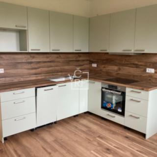 Pronájem bytu 3+kk 75 m² Hradec Králové