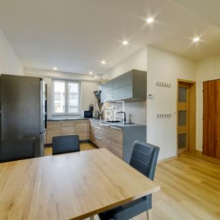 Prodej bytu 3+kk 74 m² Skalná, Nová