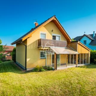 Prodej rodinného domu 105 m² Postřižín