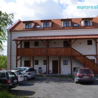 Pronájem bytu 1+kk a garsoniéry 35 m² Kosmonosy