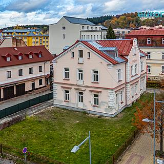 Prodej bytu 1+kk a garsoniéry 32 m² Mariánské Lázně, Hlavní třída