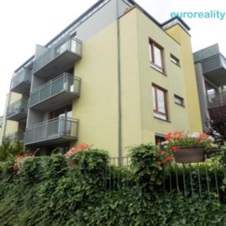 Pronájem bytu 3+1 130 m² Praha