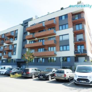Pronájem bytu 2+kk 58 m² Praha Třebonice, K metru