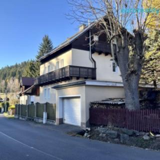 Prodej rodinného domu 300 m² Nové Hamry