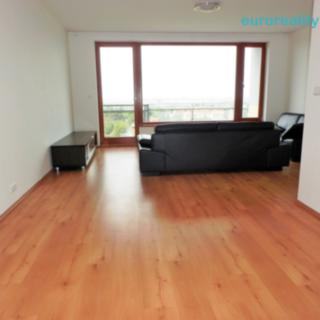 Pronájem bytu 3+1 130 m² Praha Zličín