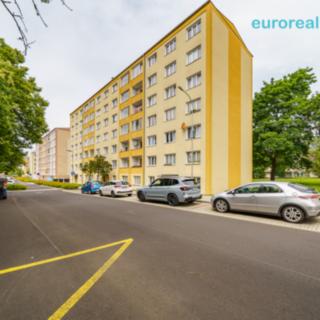 Prodej bytu 4+1 67 m² Ostrov, Májová