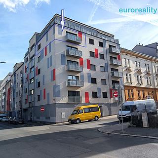 Prodej bytu 2+kk 63 m² Plzeň Jižní Předměstí, Poděbradova
