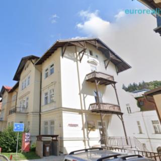 Pronájem kanceláře 45 m² Mariánské Lázně, Hlavní třída
