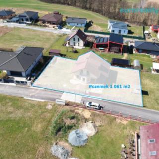Prodej rodinného domu 185 m² Litohlavy