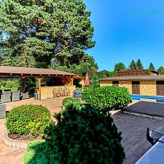 Prodej rodinného domu 470 m&sup2; Sadov